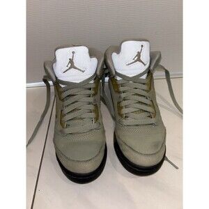 Air Jordan 5 Retro Jade Horizon 440888-300 Size 4Y Preowned Authentic